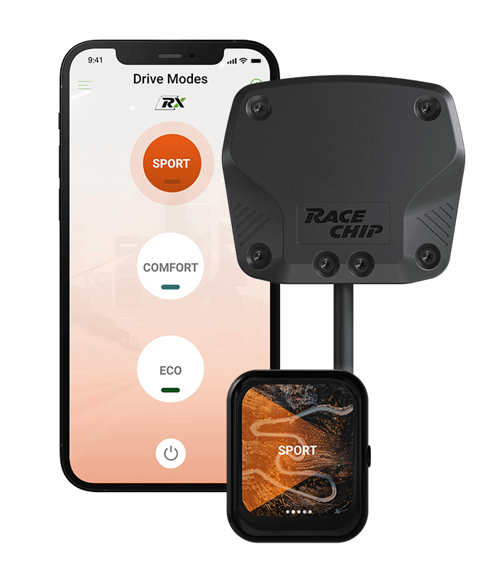 RaceChip RX Steuergerät mit Smartphone-App in der Drive-Mode-Ansicht. SPORT-Modus ist aktiv, darunter wählbar: COMFORT und ECO. RX-Controller zeigt ebenfalls SPORT-Modus.